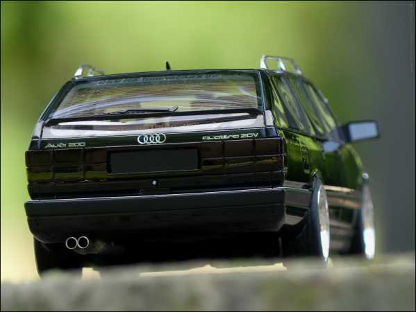 1:18 Audi 200 Quattro 20V Avant Bj.1989 schwarz = inkl. OVP